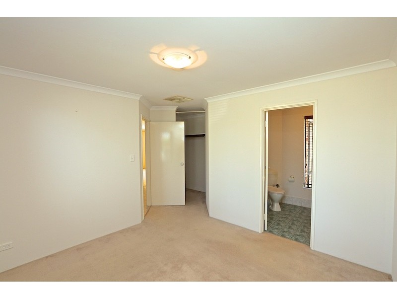 17 Andrews Road, Wilson WA 6107