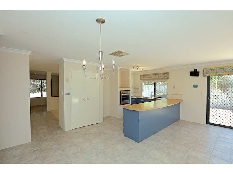 17 Andrews Road, Wilson WA 6107