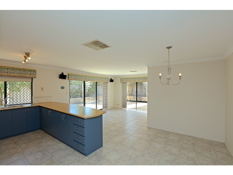 17 Andrews Road, Wilson WA 6107