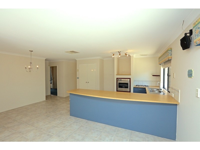 17 Andrews Road, Wilson WA 6107
