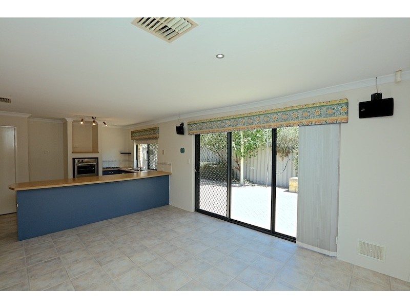 17 Andrews Road, Wilson WA 6107