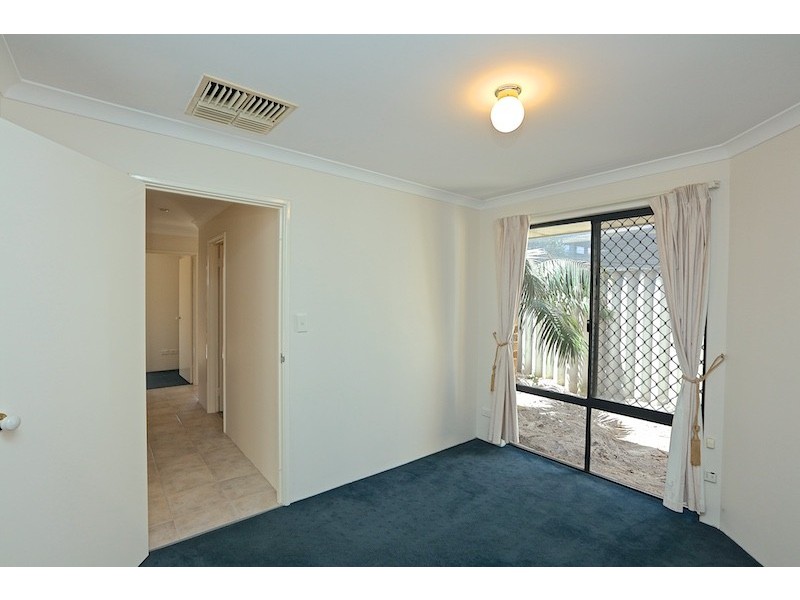 17 Andrews Road, Wilson WA 6107