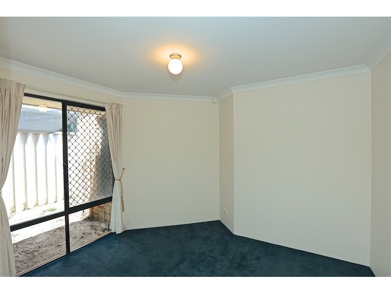 17 Andrews Road, Wilson WA 6107