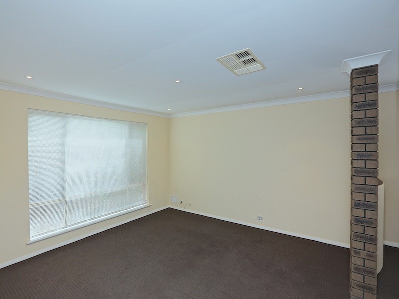 4 Rowsley Way, Carine WA 6020