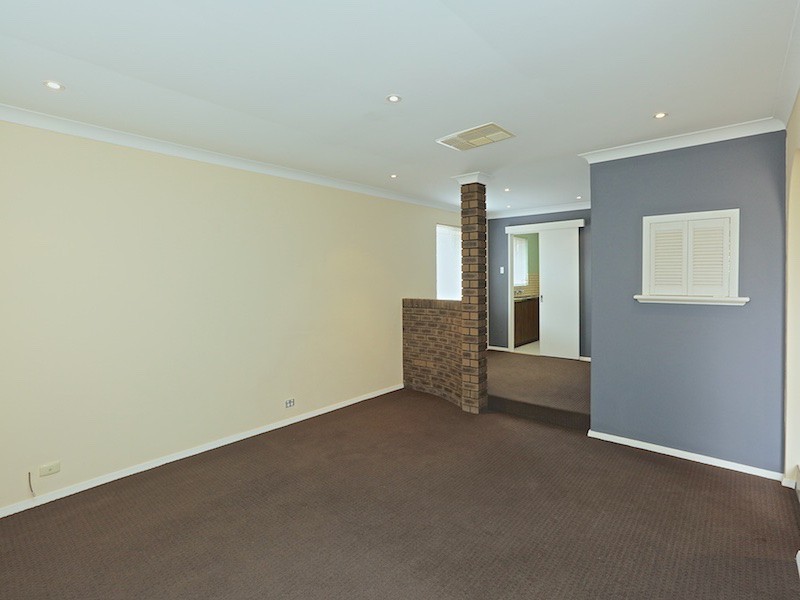 4 Rowsley Way, Carine WA 6020