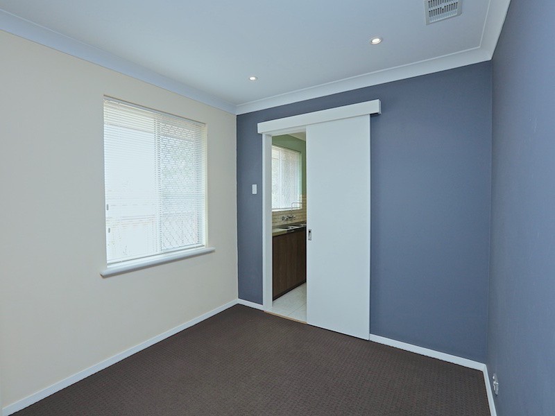 4 Rowsley Way, Carine WA 6020