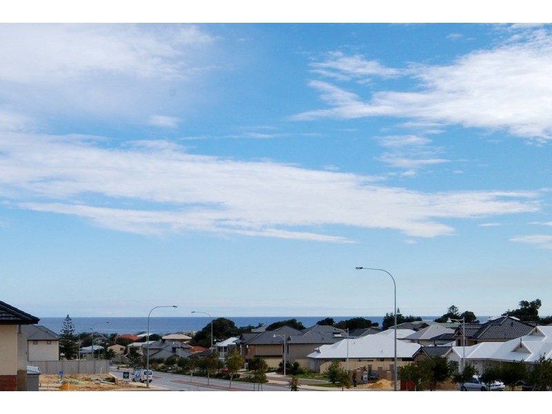 453 Burns Beach Road, Iluka WA 6028