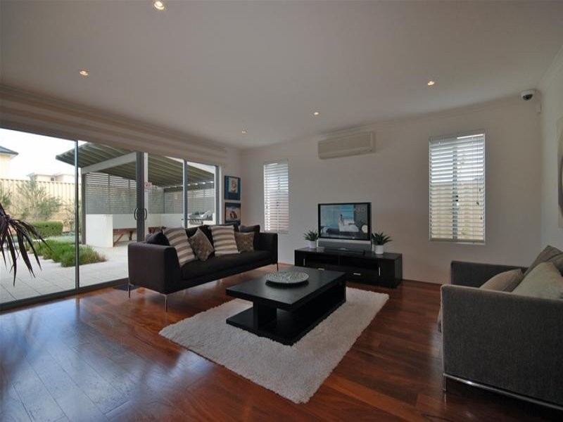 453 Burns Beach Road, Iluka WA 6028