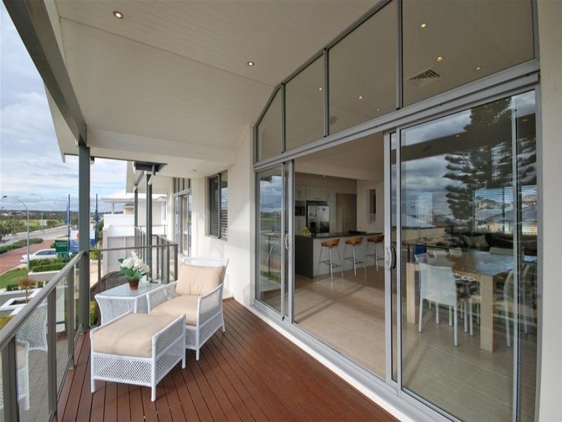 453 Burns Beach Road, Iluka WA 6028