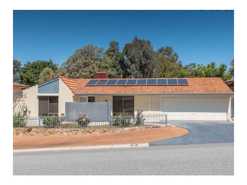 8 Rowsley Way, Carine WA 6020