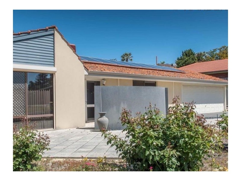 8 Rowsley Way, Carine WA 6020