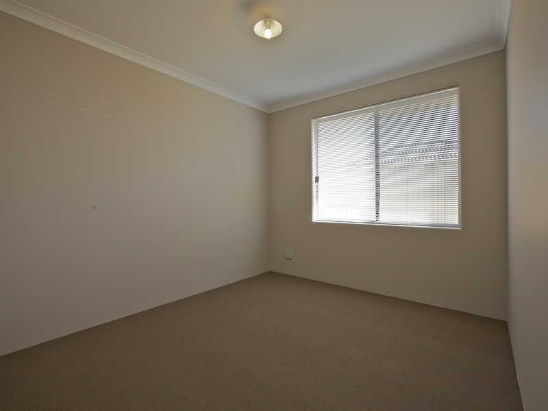 63 Tissington Drive, Darch WA 6065