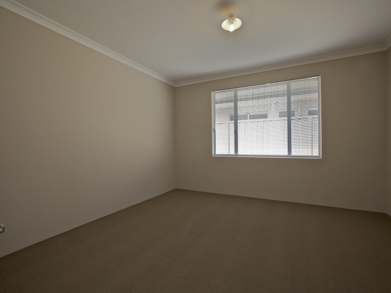 63 Tissington Drive, Darch WA 6065