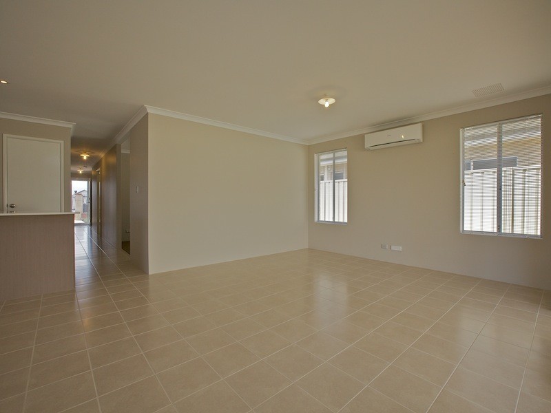 63 Tissington Drive, Darch WA 6065