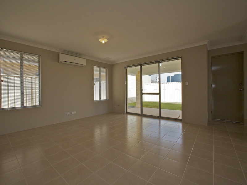 63 Tissington Drive, Darch WA 6065