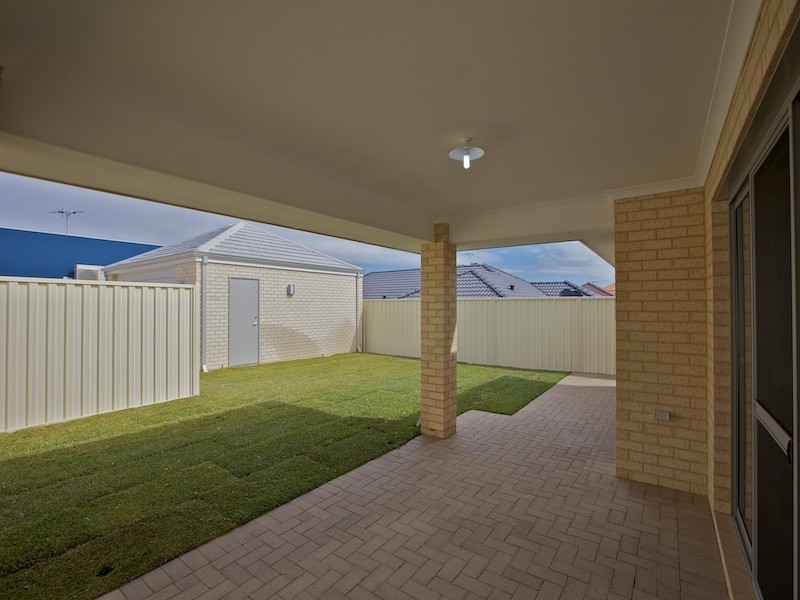 63 Tissington Drive, Darch WA 6065