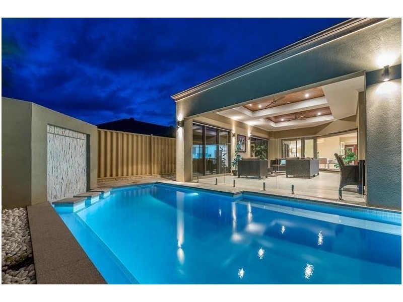 19 Tulum Approach, Iluka WA 6028