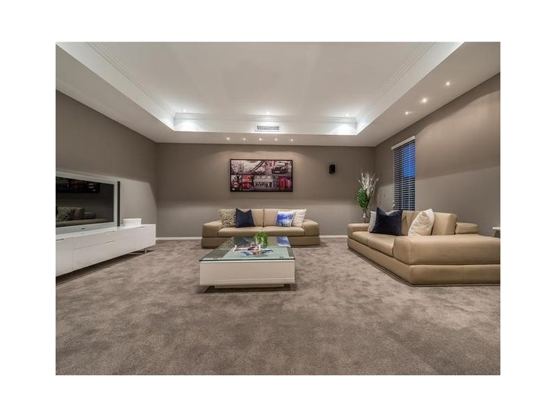 19 Tulum Approach, Iluka WA 6028