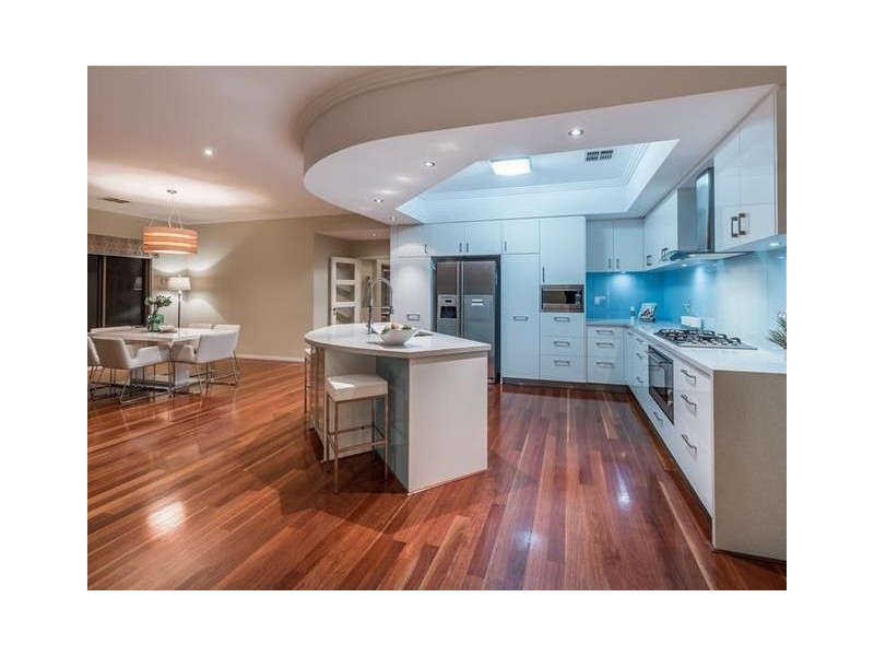 19 Tulum Approach, Iluka WA 6028