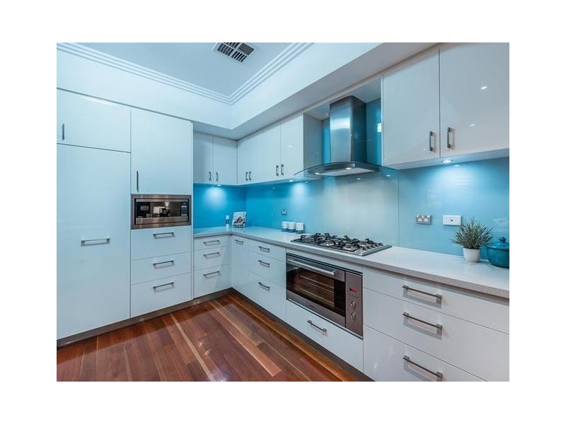 19 Tulum Approach, Iluka WA 6028