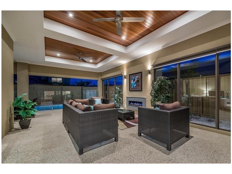 19 Tulum Approach, Iluka WA 6028