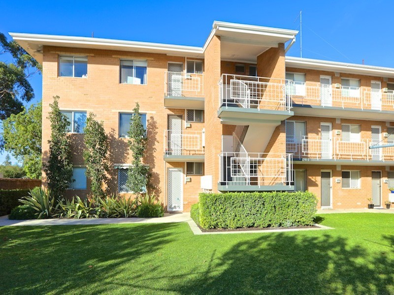1/2 Albert Street, Mosman Park WA 6012