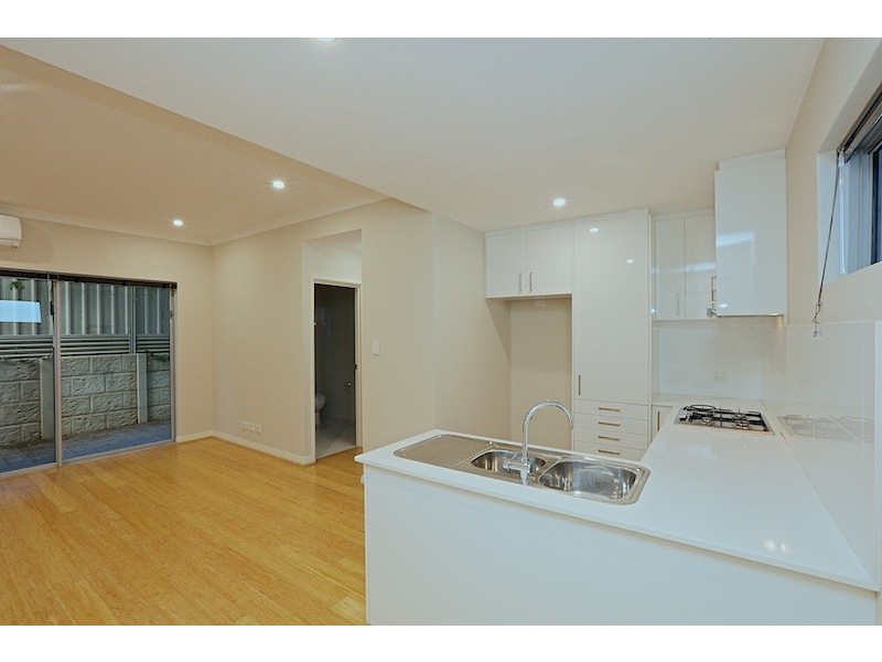 5/7 Mahlberg Avenue, Woodlands WA 6018