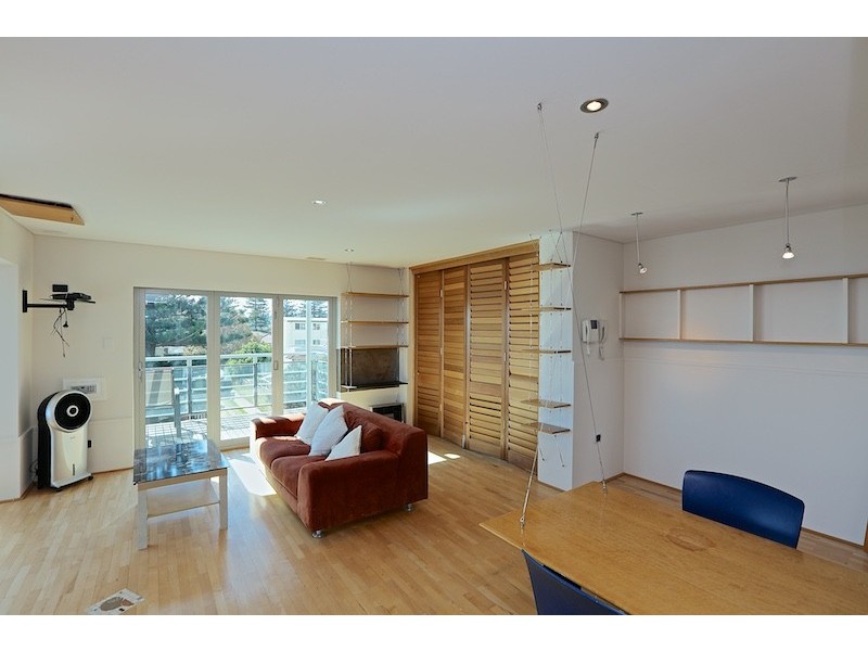 9/11 Rosendo Street, Cottesloe WA 6011