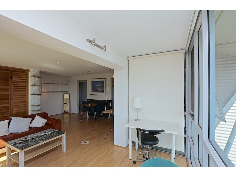 9/11 Rosendo Street, Cottesloe WA 6011