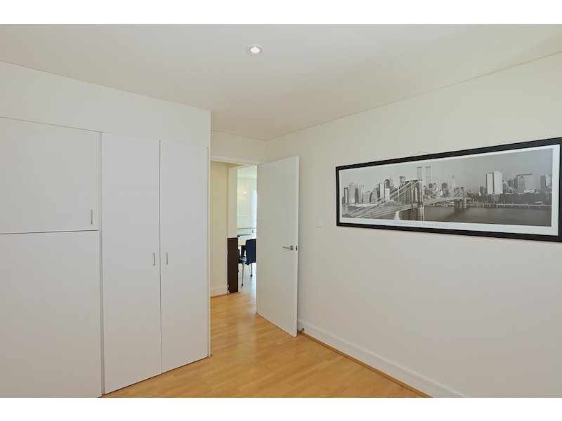 9/11 Rosendo Street, Cottesloe WA 6011