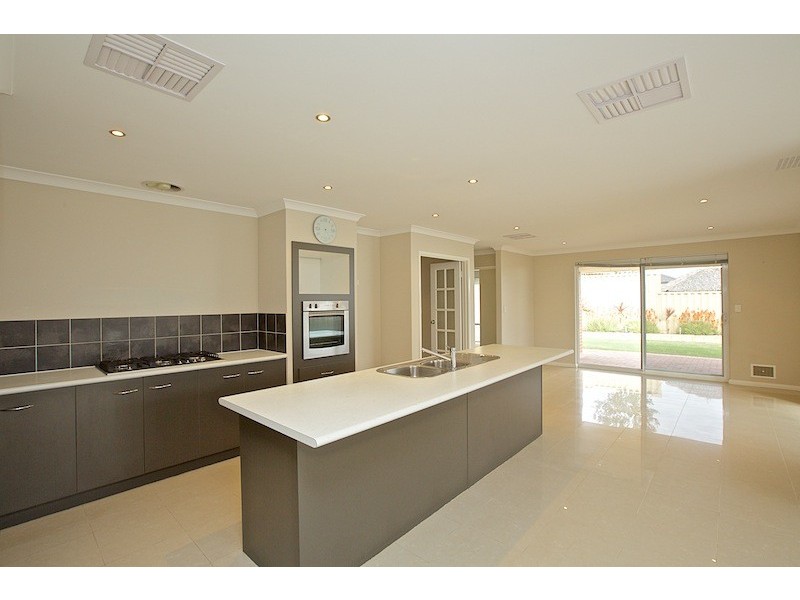 4 Fedamore Approach, Ridgewood WA 6030