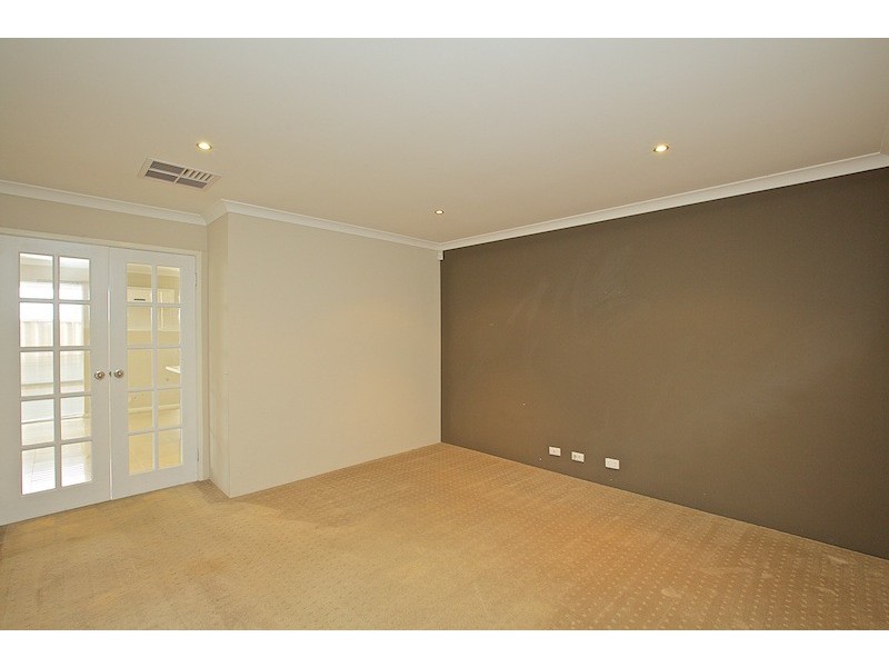 4 Fedamore Approach, Ridgewood WA 6030