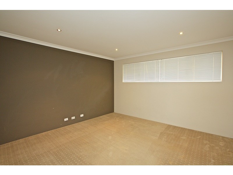 4 Fedamore Approach, Ridgewood WA 6030