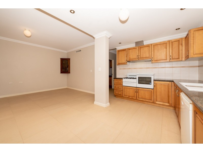 1B/27 Hammersmith Court, Joondalup WA 6027