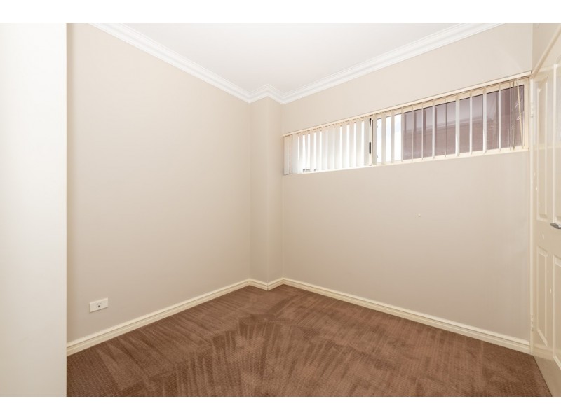 1B/27 Hammersmith Court, Joondalup WA 6027