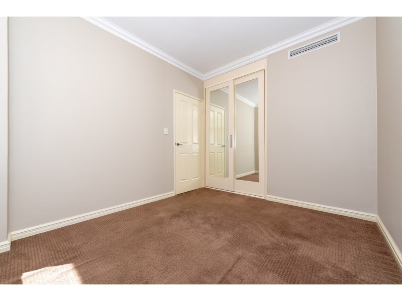 1B/27 Hammersmith Court, Joondalup WA 6027