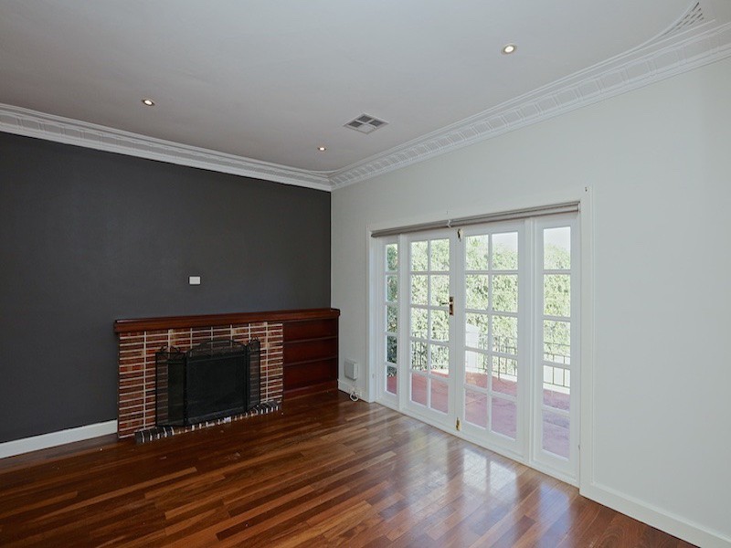 38 Beaconsfield Street, St James WA 6102