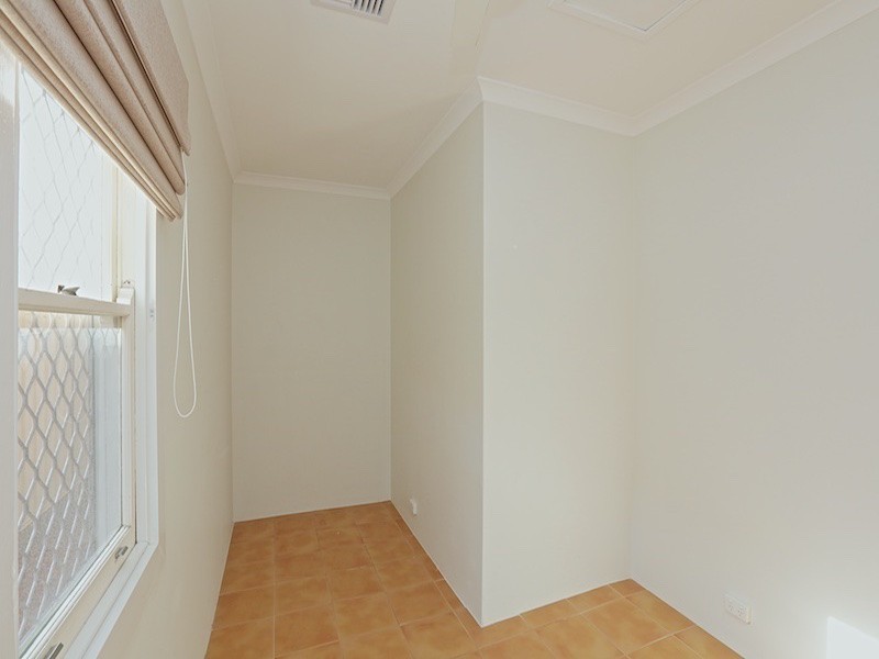 38 Beaconsfield Street, St James WA 6102