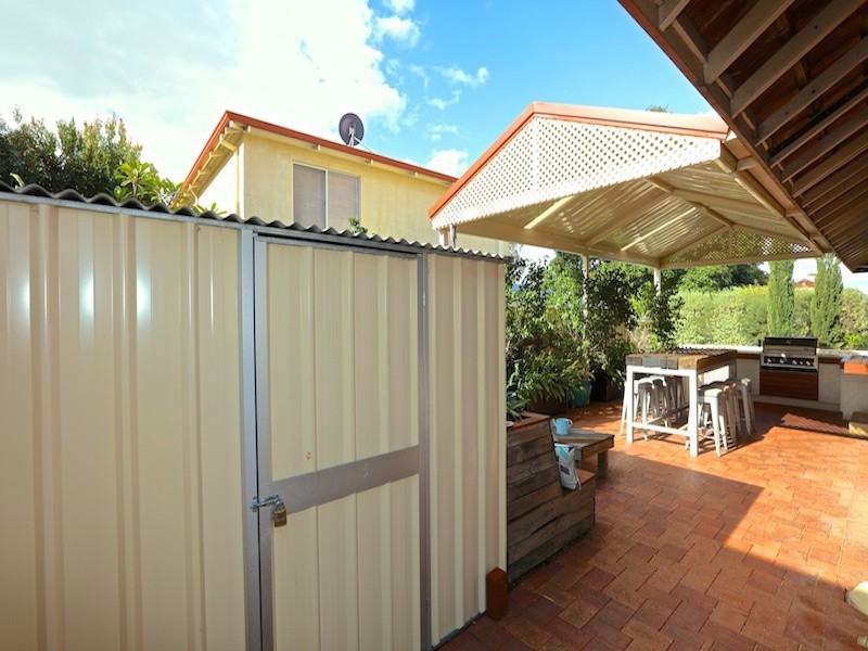 38 Beaconsfield Street, St James WA 6102
