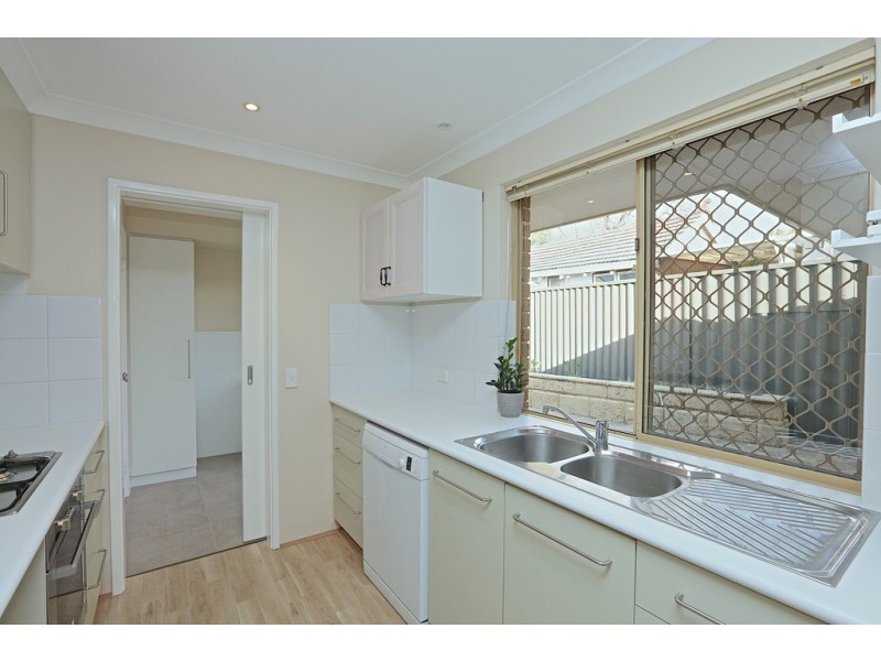 2/30 Banksia Street, Joondanna WA 6060