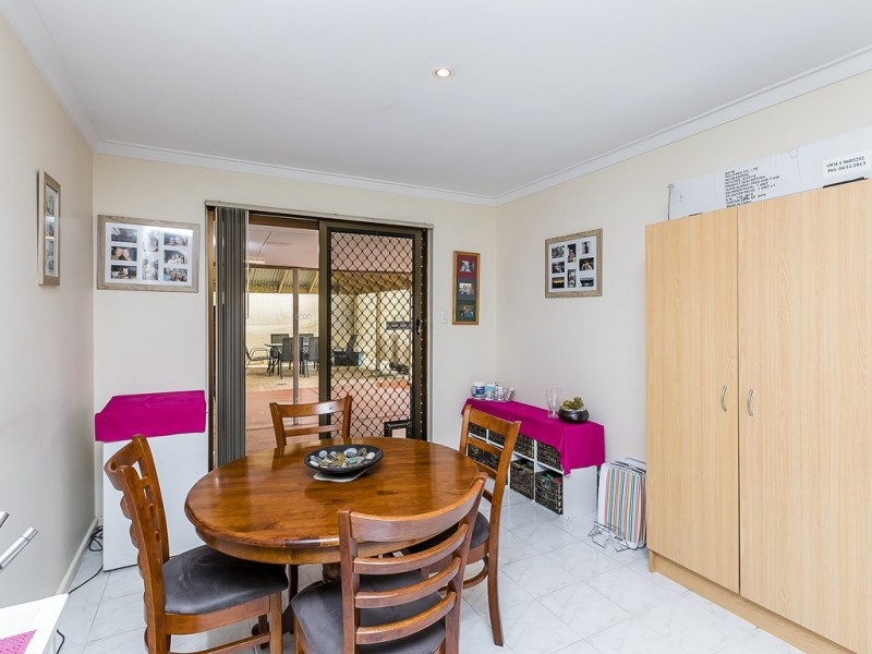 12 Redfin Crescent, Beldon WA 6027