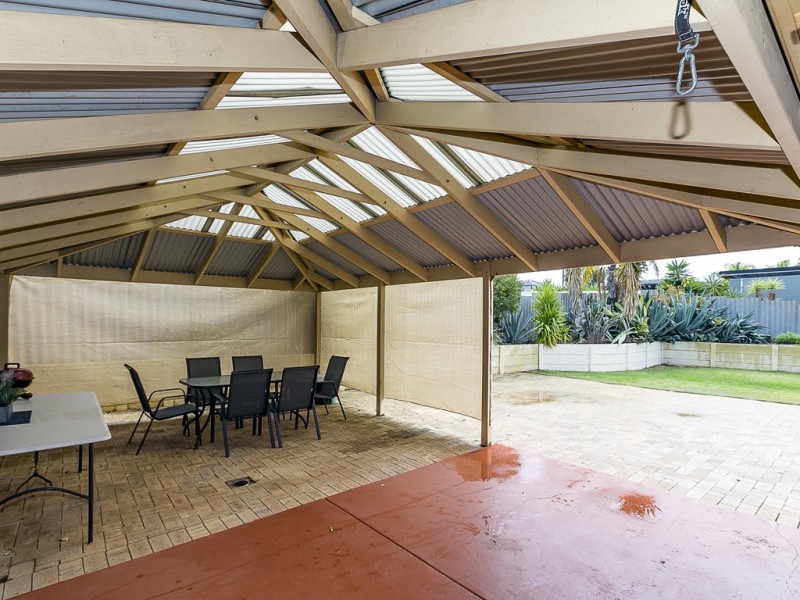 12 Redfin Crescent, Beldon WA 6027