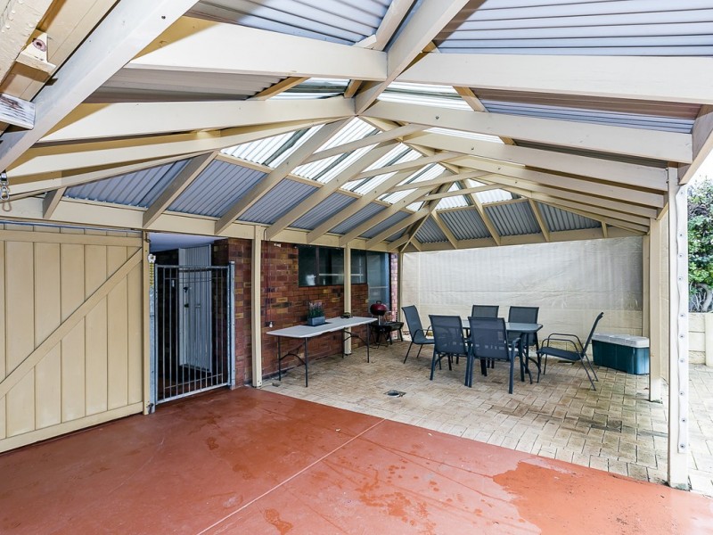12 Redfin Crescent, Beldon WA 6027