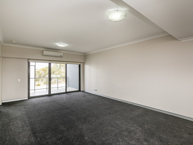 73/6 Walsh Loop, Joondalup WA 6027