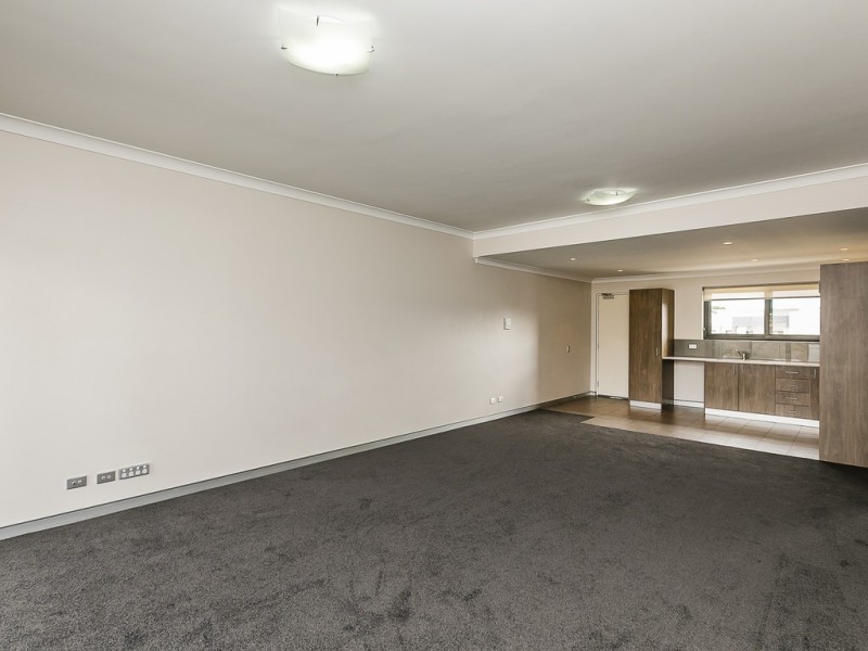 73/6 Walsh Loop, Joondalup WA 6027