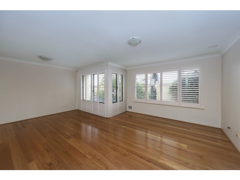 15 Seaham Way, Mindarie WA 6030