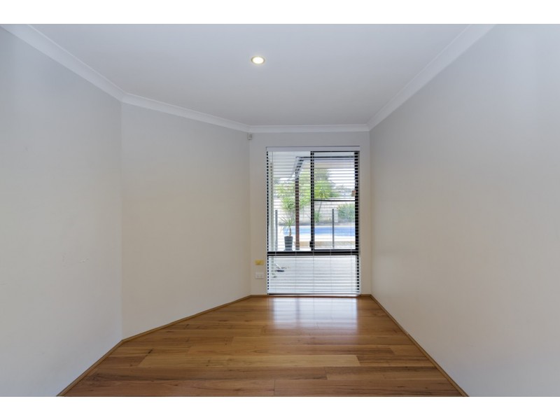 15 Seaham Way, Mindarie WA 6030