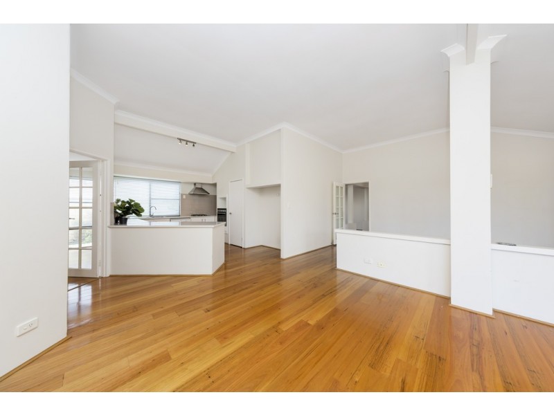 15 Seaham Way, Mindarie WA 6030