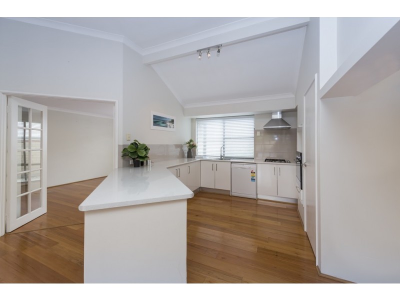 15 Seaham Way, Mindarie WA 6030