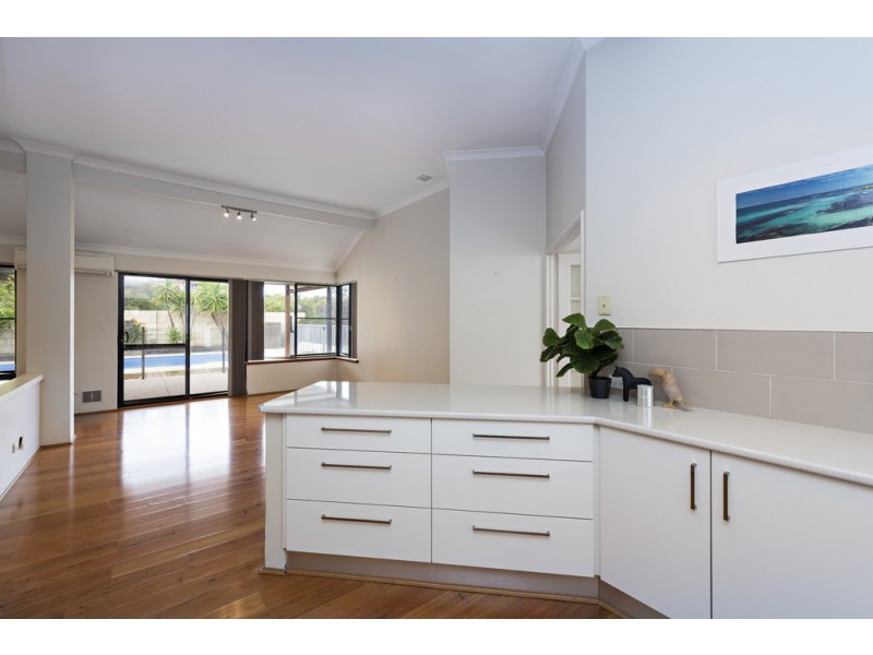 15 Seaham Way, Mindarie WA 6030